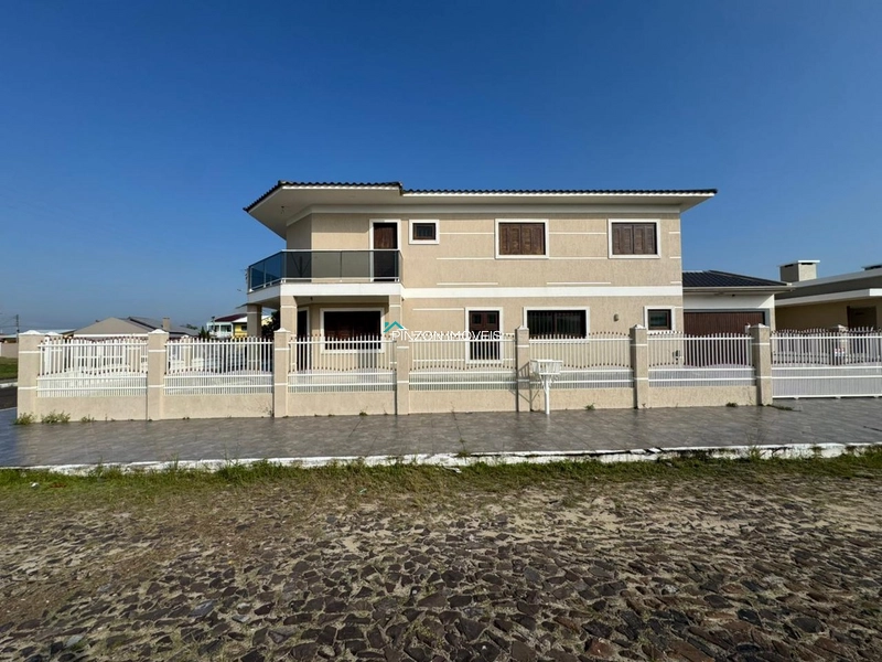 Sobrado a 200m da praia.: 34ª foto da galeria de imagens do imóvel