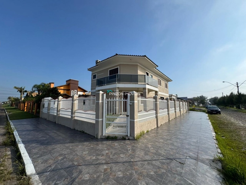 Sobrado a 200m da praia.: 4ª foto da galeria de imagens do imóvel