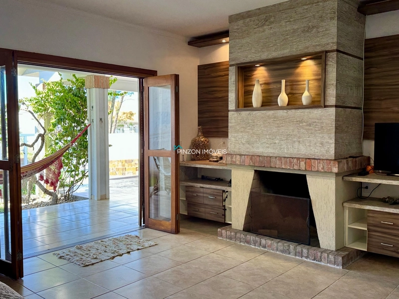 CASA A 150 METROS DA PRAIA: 10ª foto da galeria de imagens do imóvel