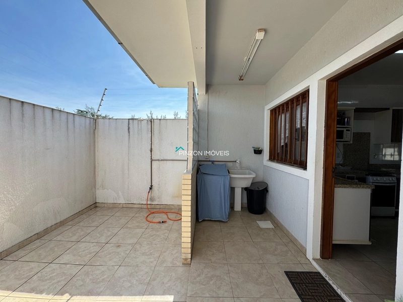 CASA A 150 METROS DA PRAIA: 27ª foto da galeria de imagens do imóvel