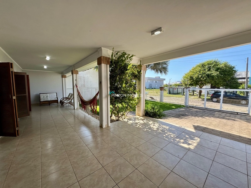 CASA A 150 METROS DA PRAIA: 5ª foto da galeria de imagens do imóvel