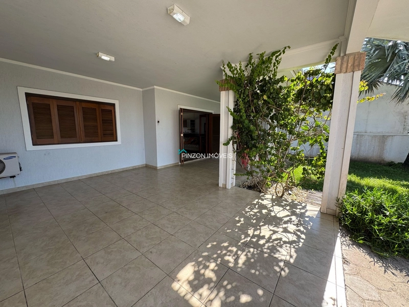 CASA A 150 METROS DA PRAIA: 7ª foto da galeria de imagens do imóvel