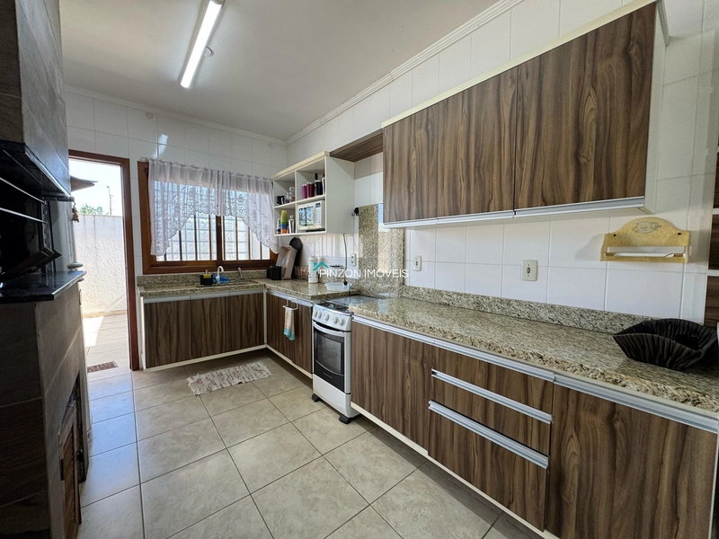 CASA A 150 METROS DA PRAIA: 16ª foto da galeria de imagens do imóvel