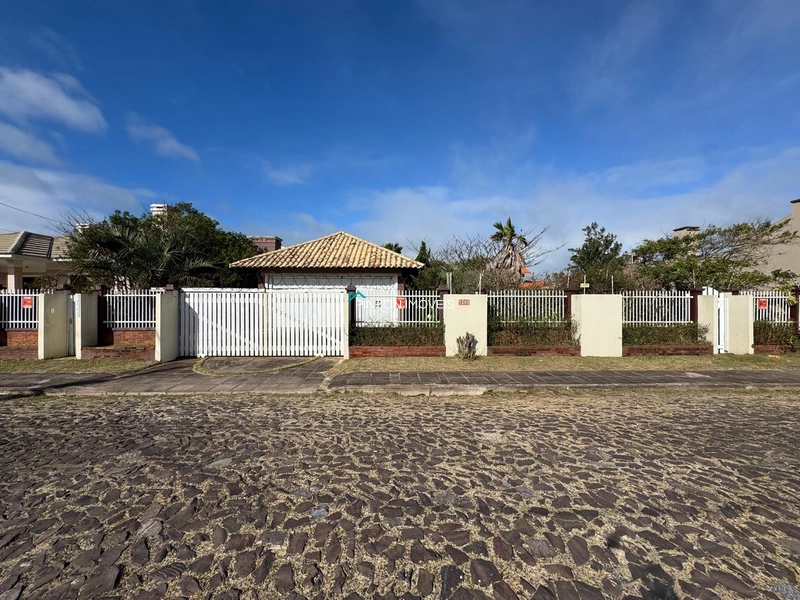 CASA COM 4 TERRENOS NA BEIRA MAR: 5ª foto da galeria de imagens do imóvel