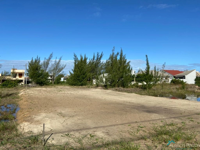 Terreno na Av. Paraguassú.: 1ª foto da galeria de imagens do imóvel