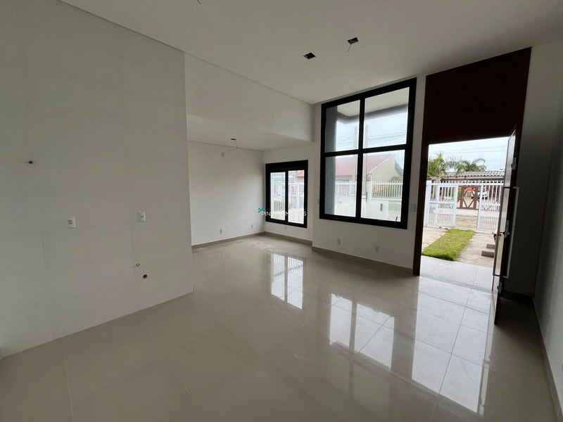 CASA A 450 METROS DA PRAIA.: 6ª foto da galeria de imagens do imóvel