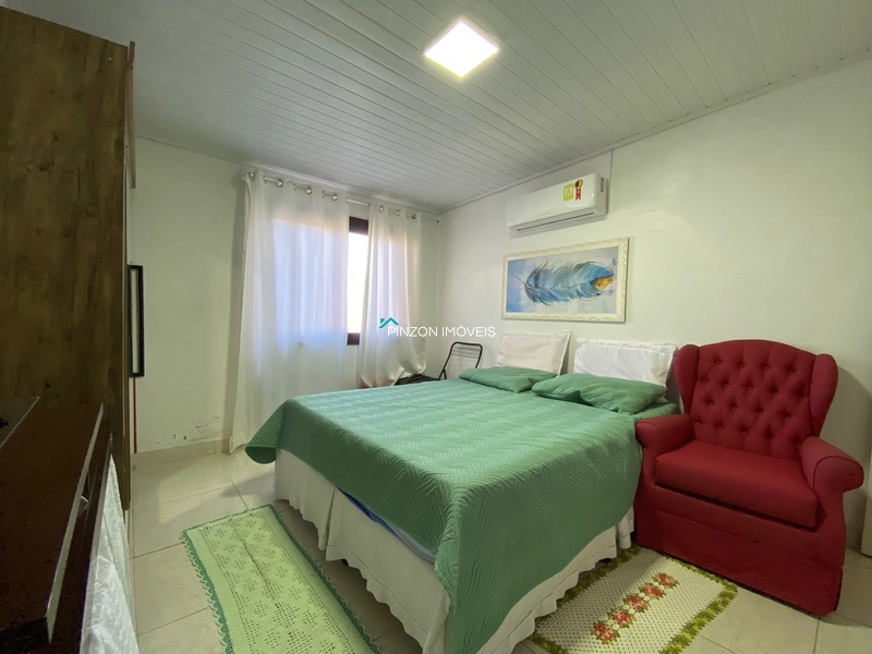 CASA COM PISCINA: 19ª foto da galeria de imagens do imóvel