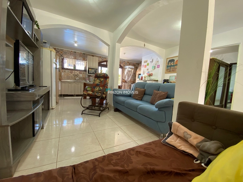 CASA COM PISCINA: 9ª foto da galeria de imagens do imóvel