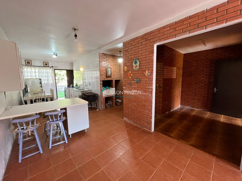 CASA A 350M DA PRAIA EM ATLÂNTIDA SUL: 7ª foto da galeria de imagens do imóvel