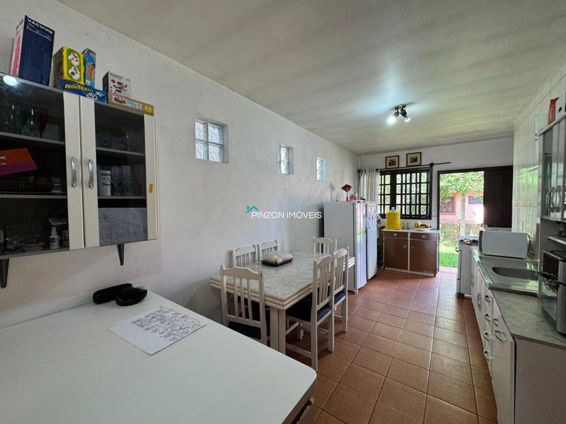 CASA A 350M DA PRAIA EM ATLÂNTIDA SUL: 11ª foto da galeria de imagens do imóvel