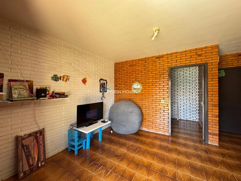 CASA A 350M DA PRAIA EM ATLÂNTIDA SUL: 5ª foto da galeria de imagens do imóvel