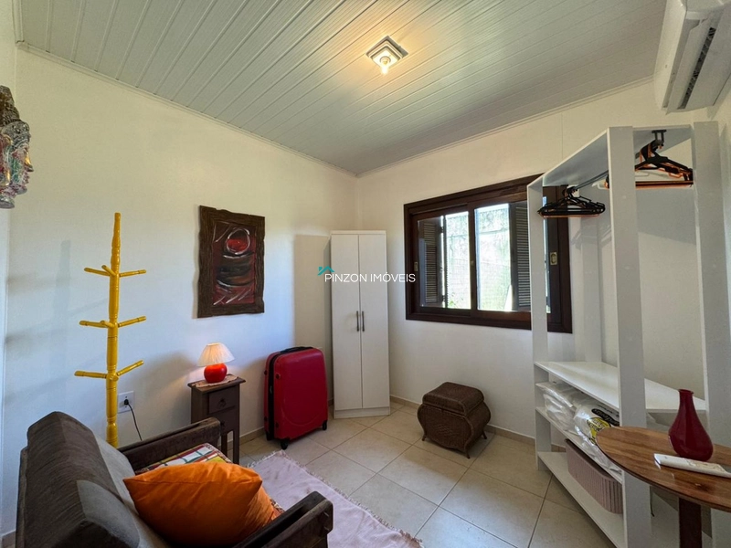 CASA GEMINADA EM ATLÂNTIDA SUL: 11ª foto da galeria de imagens do imóvel