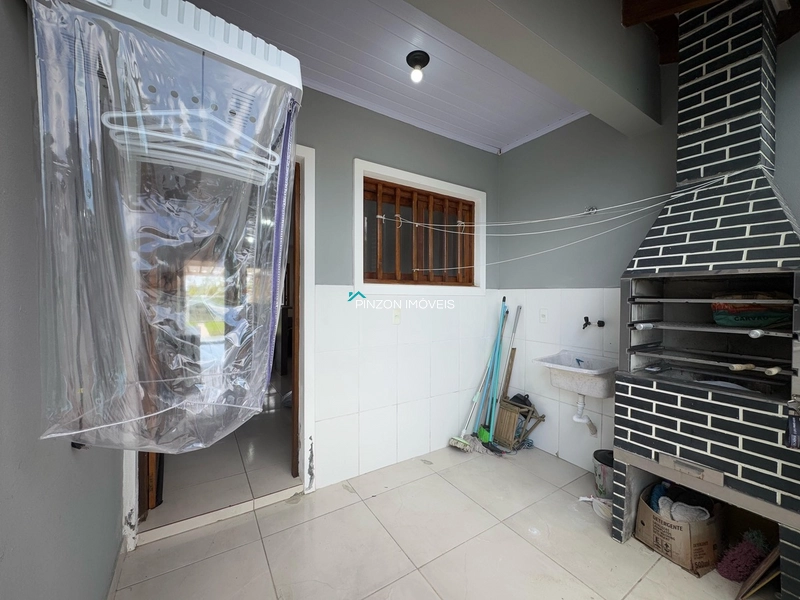 CASA COM PISCINA EM ATLÂNTIDA SUL: 7ª foto da galeria de imagens do imóvel