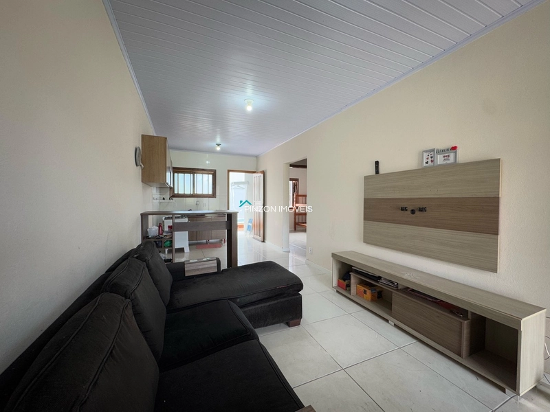 CASA COM PISCINA EM ATLÂNTIDA SUL: 10ª foto da galeria de imagens do imóvel