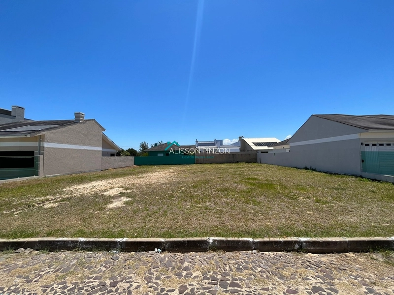 Terreno a 200m da praia.: 2ª foto da galeria de imagens do imóvel