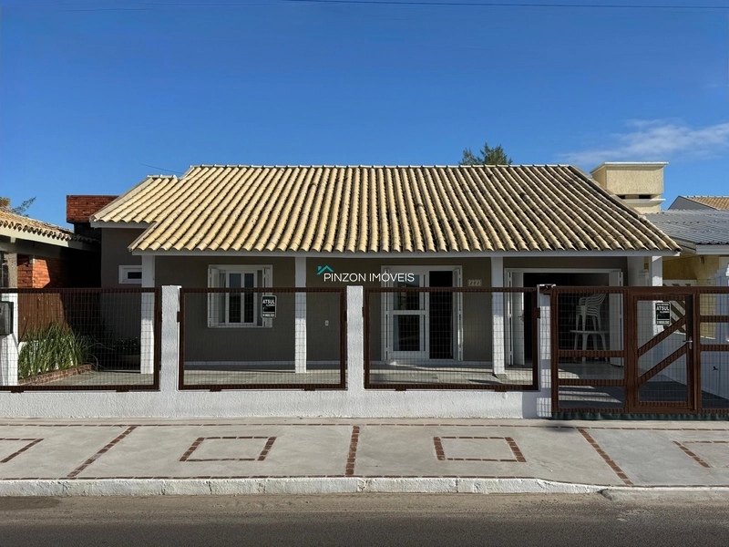 CASA NA BEIRA MAR DE ATLÂNTIDA SUL: 1ª foto da galeria de imagens do imóvel
