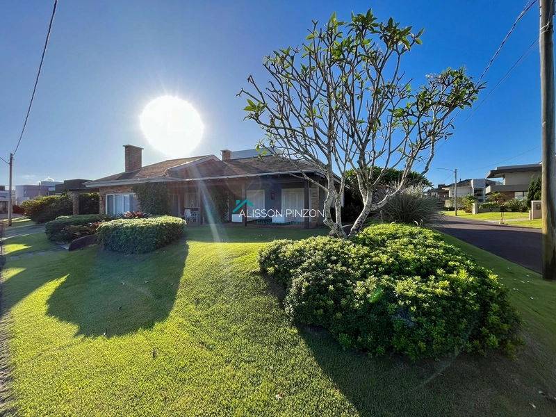 Casa de luxo em condomínio beira mar Atlântico Villas Club.: 36ª foto da galeria de imagens do imóvel