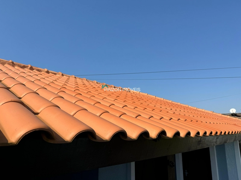 CASA COM PISCINA EM XANGRI-LÁ: 7ª foto da galeria de imagens do imóvel
