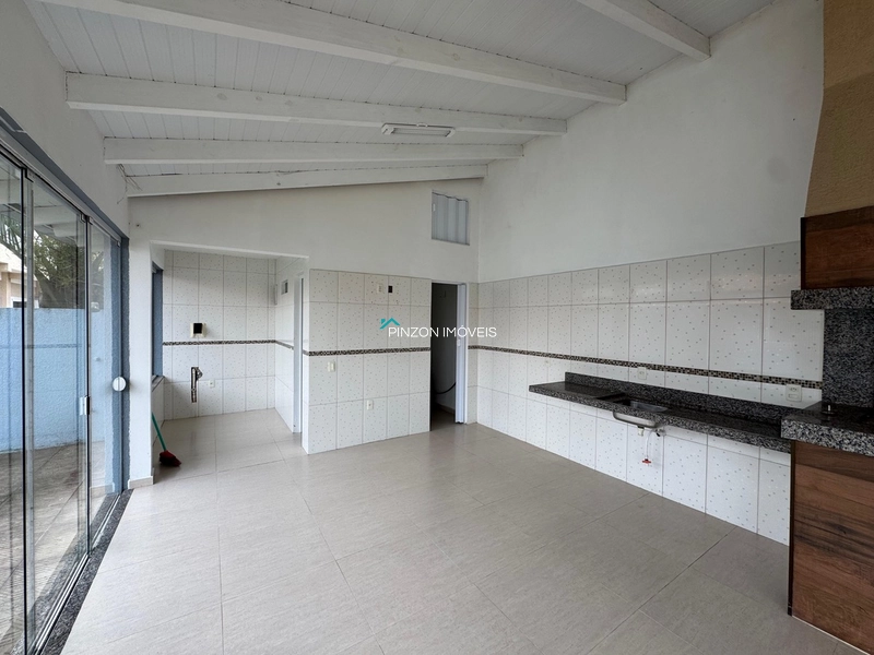 CASA COM PISCINA EM XANGRI-LÁ: 24ª foto da galeria de imagens do imóvel