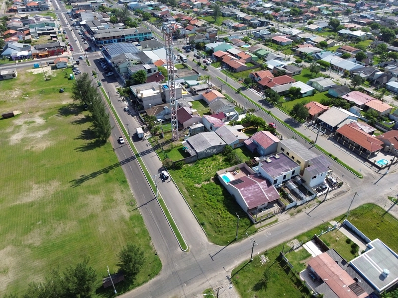 Terreno com localização privilegiada.: 1ª foto da galeria de imagens do imóvel