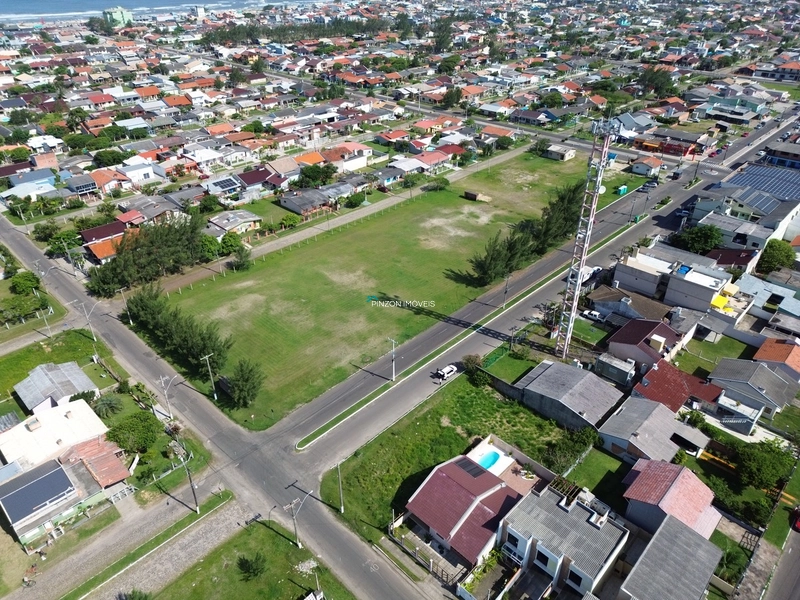 Terreno com localização privilegiada.: 2ª foto da galeria de imagens do imóvel