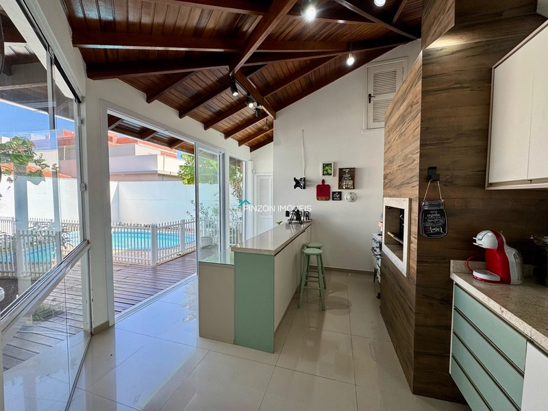 CASA COM PISCINA PRÓXIMA DA PRAIA: 19ª foto da galeria de imagens do imóvel