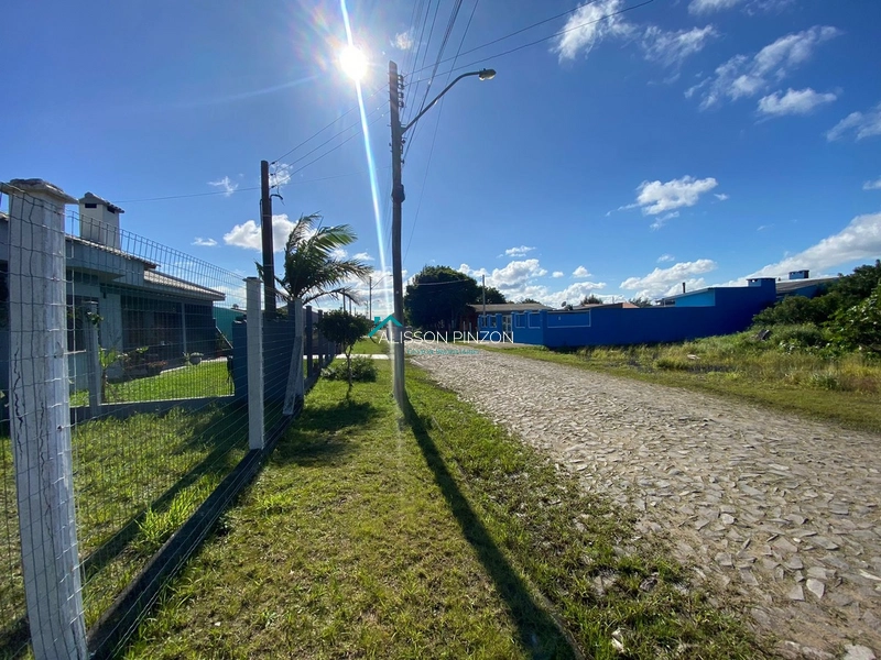 Terreno aterrado em região de moradores.: 5ª foto da galeria de imagens do imóvel