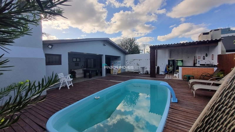 CASA COM PISCINA EM ATLÂNTIDA SUL: 6ª foto da galeria de imagens do imóvel