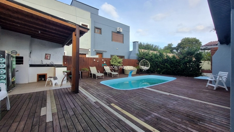 CASA COM PISCINA EM ATLÂNTIDA SUL: 4ª foto da galeria de imagens do imóvel