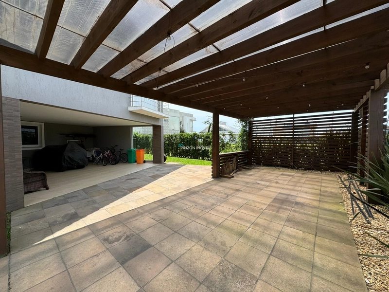 Casa de frente para Lagoa.: 11ª foto da galeria de imagens do imóvel
