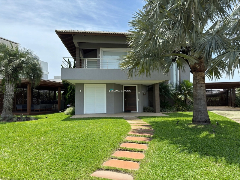 Casa de frente para Lagoa.: 2ª foto da galeria de imagens do imóvel
