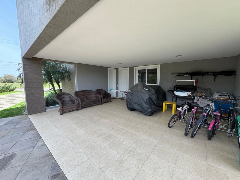 Casa de frente para Lagoa.: 14ª foto da galeria de imagens do imóvel