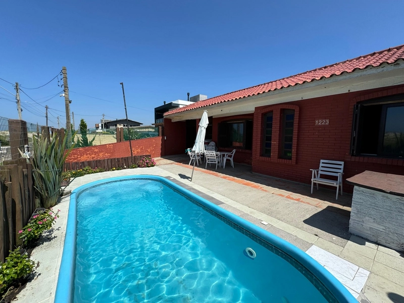 Propriedade com piscina em Xangri-lá.: 4ª foto da galeria de imagens do imóvel
