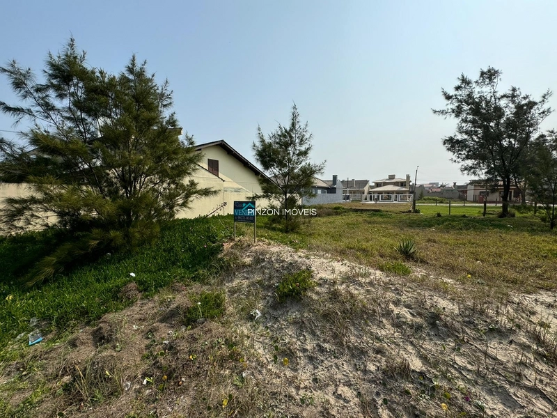 Terreno na beira mar.: 4ª foto da galeria de imagens do imóvel