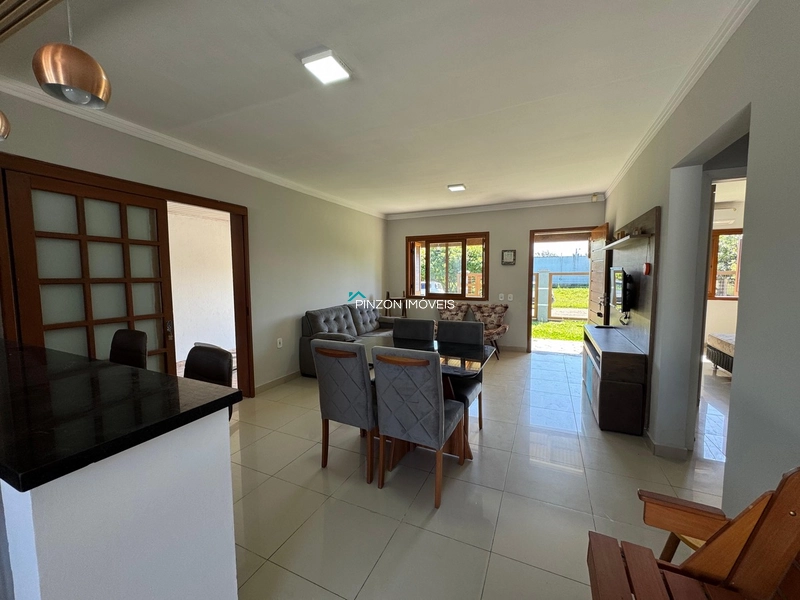 CASA COM PISCINA EM ATLÂNTIDA SUL: 14ª foto da galeria de imagens do imóvel