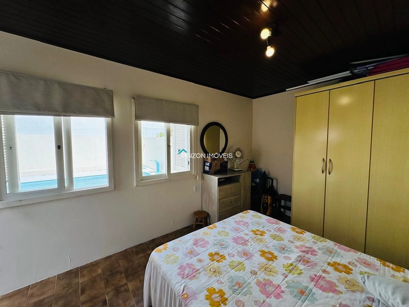 CASA COM PISCINA A 200M DA PRAIA: 15ª foto da galeria de imagens do imóvel