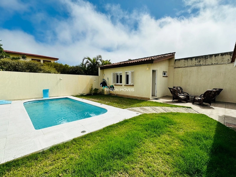 CASA COM PISCINA A 200M DA PRAIA: 4ª foto da galeria de imagens do imóvel