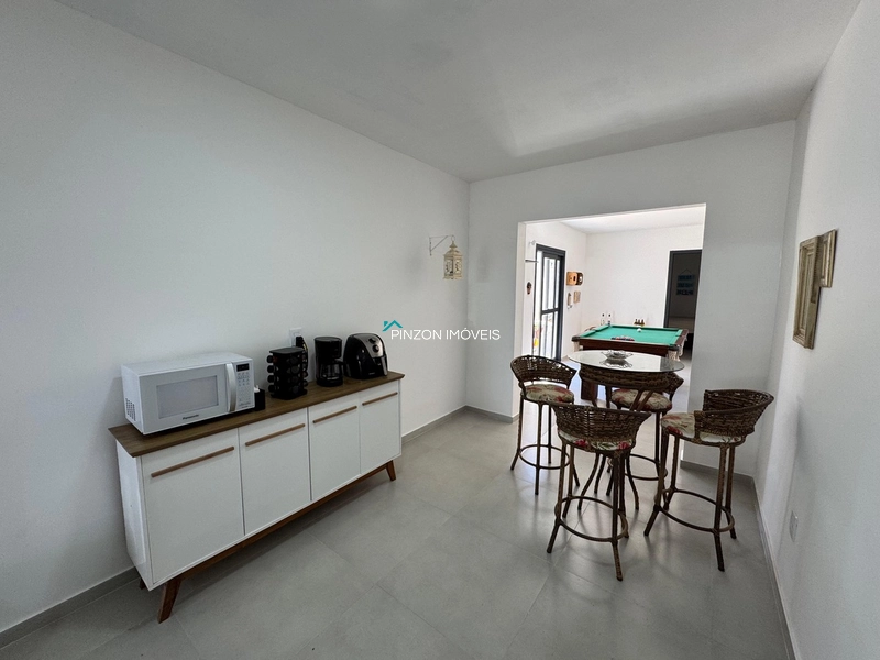 CASA COM PISCINA PRÓXIMA AO CENTRO DE ATLÂNTIDA SUL: 13ª foto da galeria de imagens do imóvel