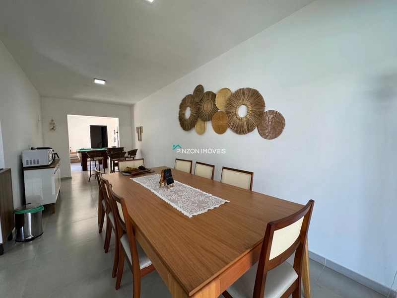 CASA COM PISCINA PRÓXIMA AO CENTRO DE ATLÂNTIDA SUL: 11ª foto da galeria de imagens do imóvel
