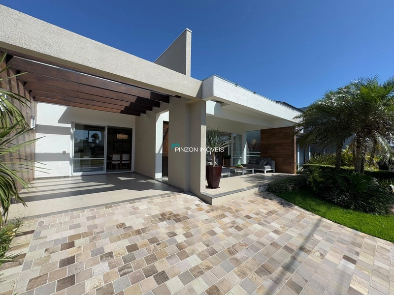 CASA EM CONDOMÍNIO BEIRA MAR.: 1ª foto da galeria de imagens do imóvel