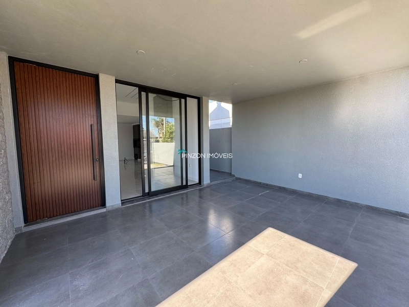 CASA NOVA A 400 METROS DA PRAIA: 3ª foto da galeria de imagens do imóvel