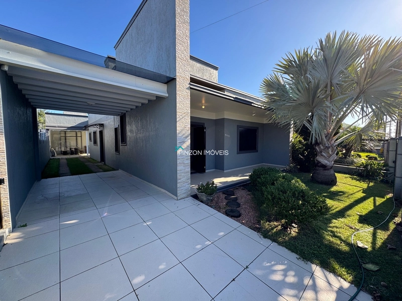 CASA A 100M DA PRAIA: 1ª foto da galeria de imagens do imóvel