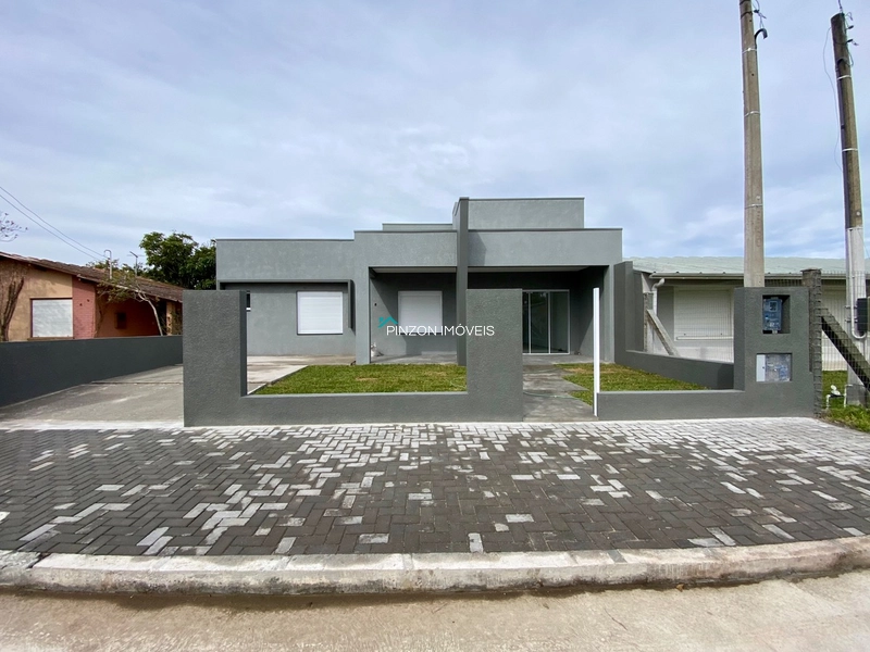 CASA EM ATLÂNTIDA SUL: 1ª foto da galeria de imagens do imóvel
