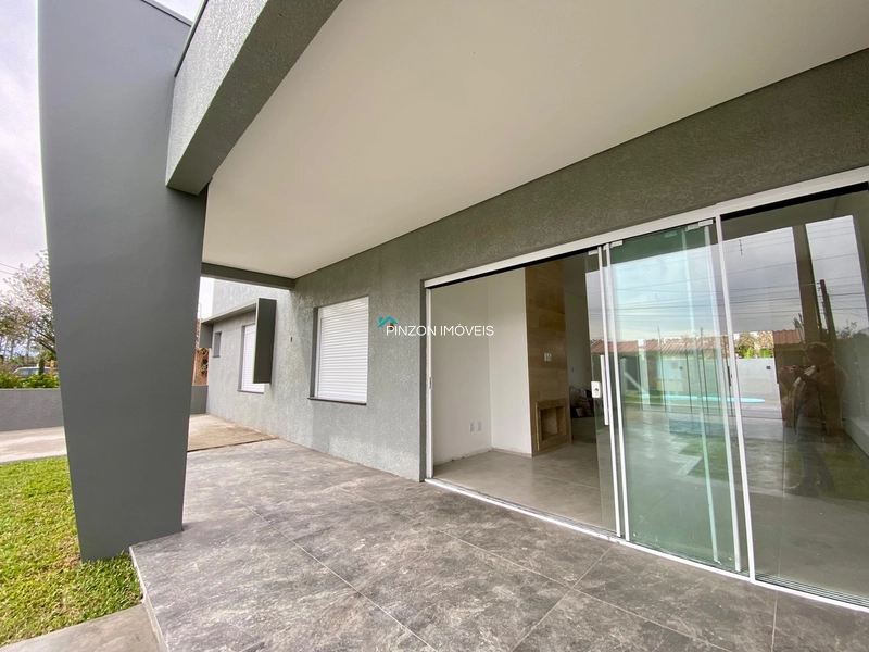 CASA EM ATLÂNTIDA SUL: 4ª foto da galeria de imagens do imóvel