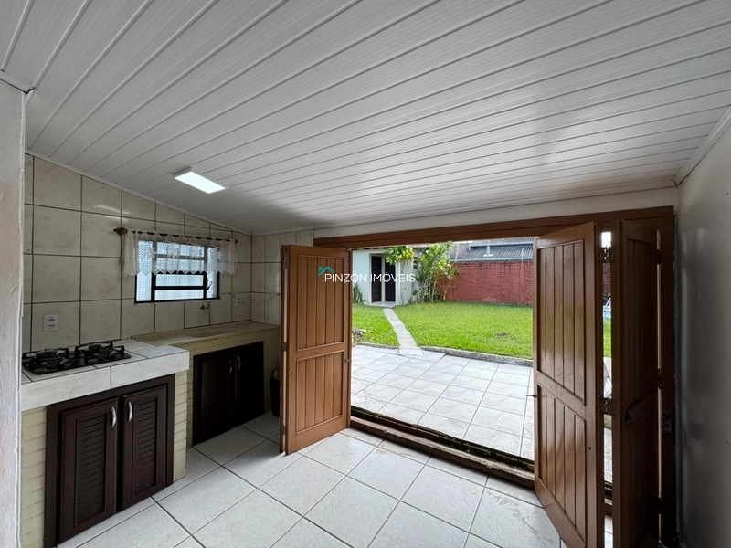 CASA EM ATLÂNTIDA SUL: 19ª foto da galeria de imagens do imóvel