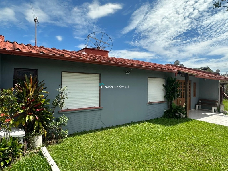 CASA EM ATLÂNTIDA SUL: 2ª foto da galeria de imagens do imóvel