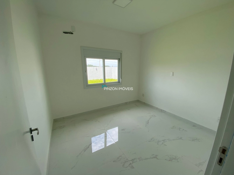 CASA COM PISCINA EM ARROIO DO SAL: 12ª foto da galeria de imagens do imóvel