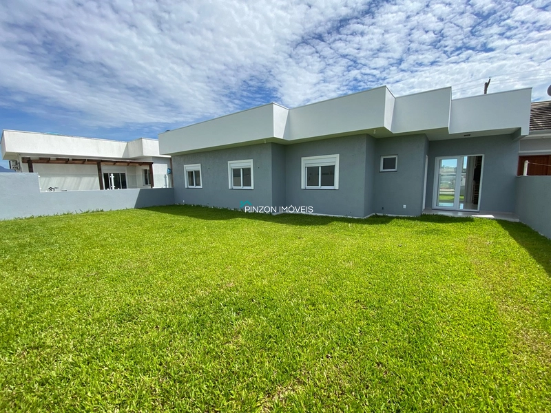 CASA COM PISCINA EM ARROIO DO SAL: 16ª foto da galeria de imagens do imóvel