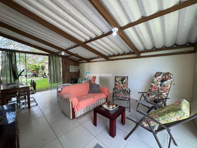 CASA COM PISCINA EM REGIAO DE MORADORES.: 11ª foto da galeria de imagens do imóvel