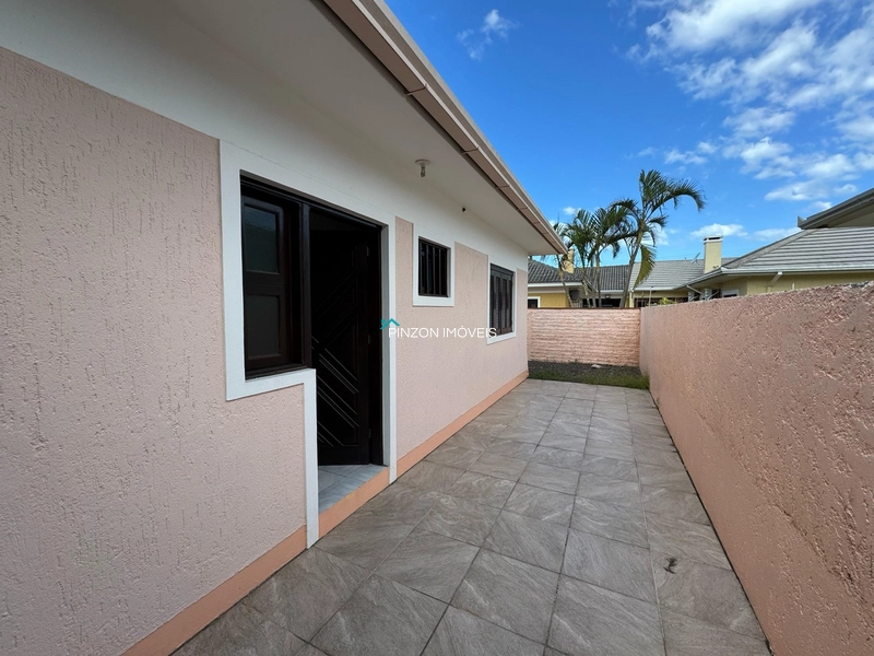 CASA COM PISCINA A 150M DO MAR: 21ª foto da galeria de imagens do imóvel